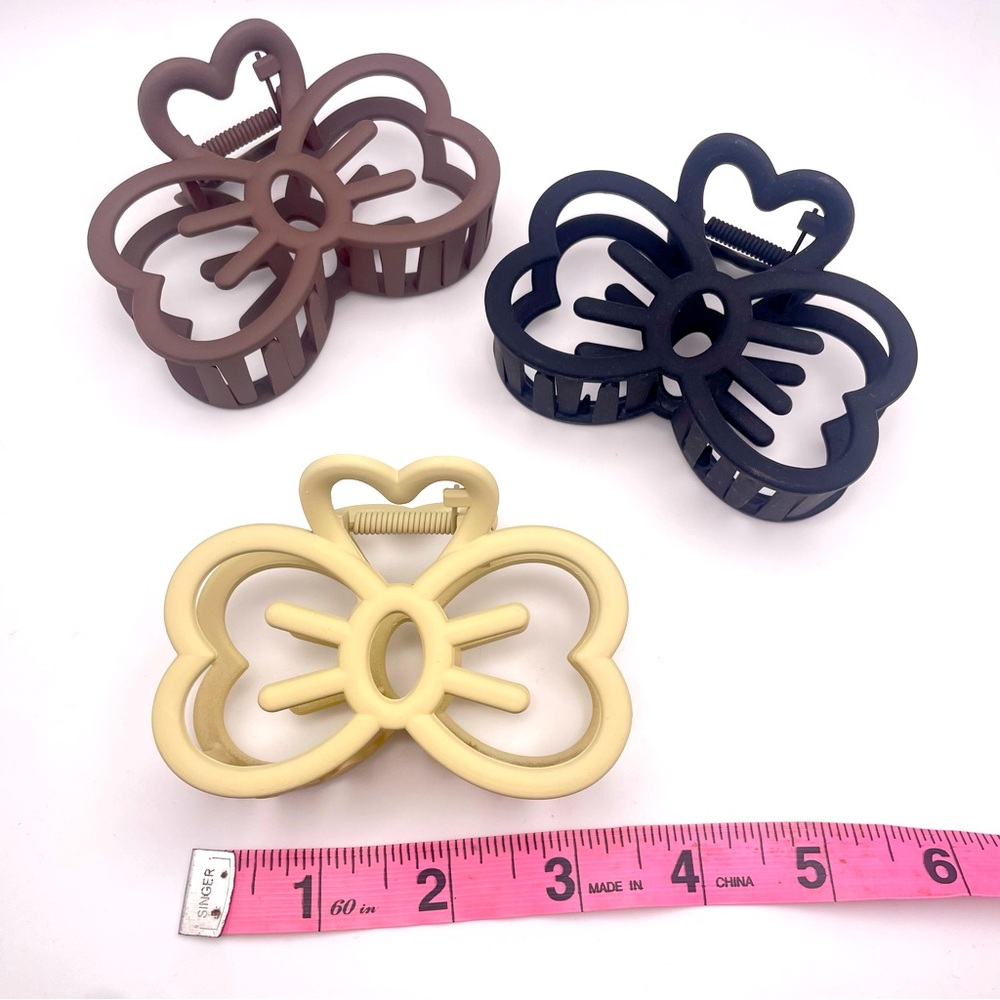 HELLO KITTY BOW | Large Claw Hair Clips | Set of 3 (Brand New!) 💘 - Picture 2 of 8